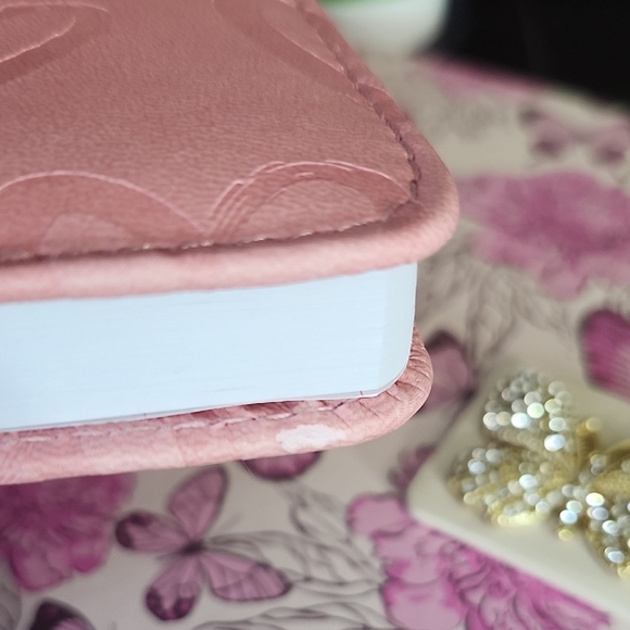 Pink Heart Patterned Notebook - Picture 9 of 9